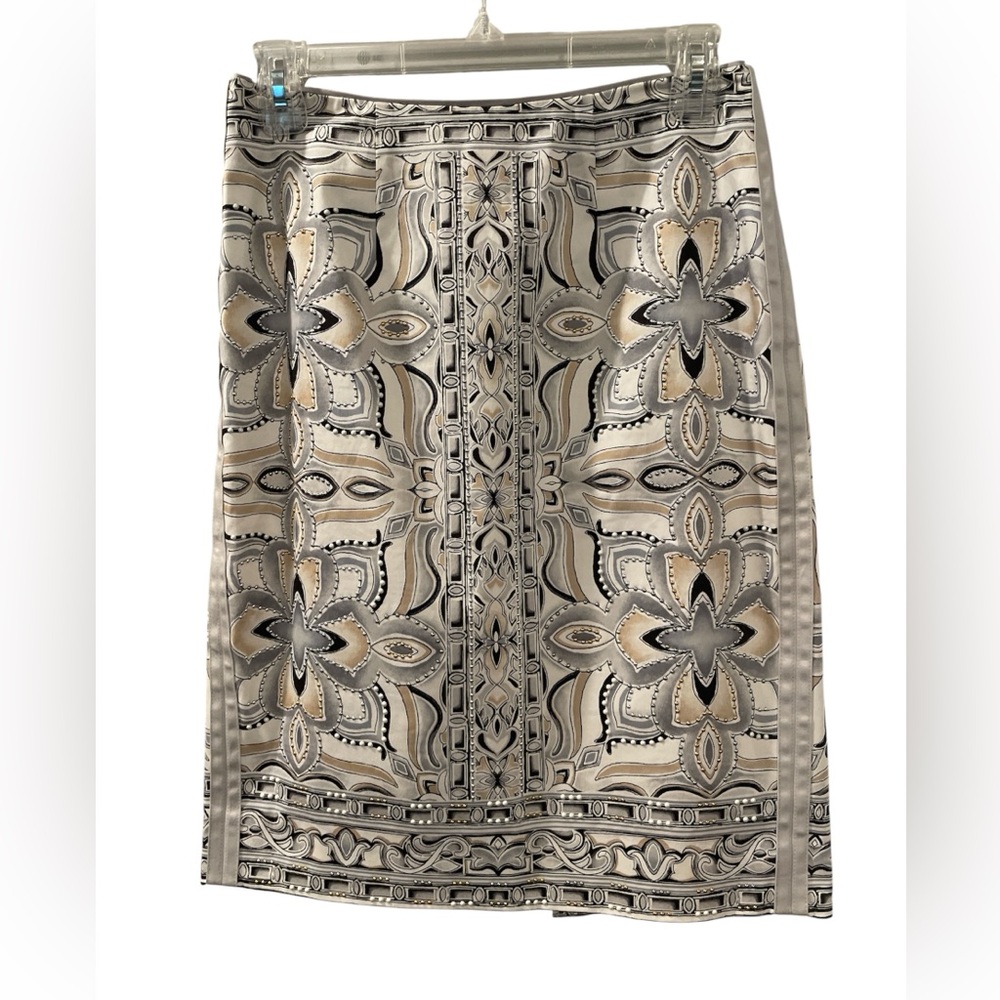 White House Black Market Pencil Skirt Size 4